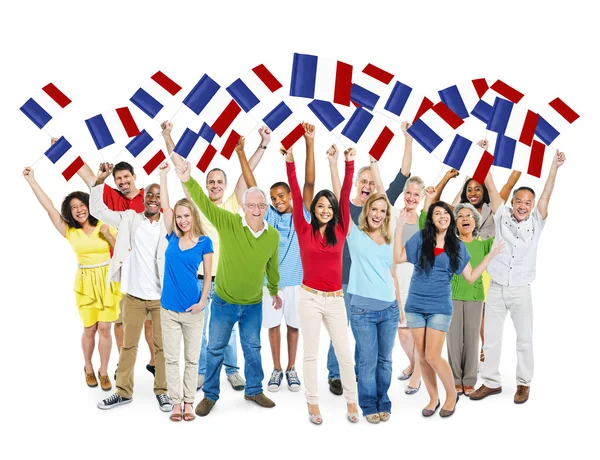 Diverse Menschen mit Nationalflagge — Stockfoto