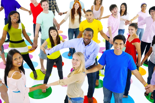 Large group of young multi-ethnic people connecting with each ot — Stock Photo, Image