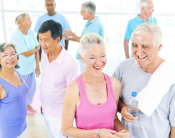 Healthy People in the Fitness — Stock Photo, Image