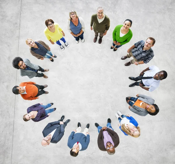 Multiethnic People Forming Circle — Stock Photo, Image