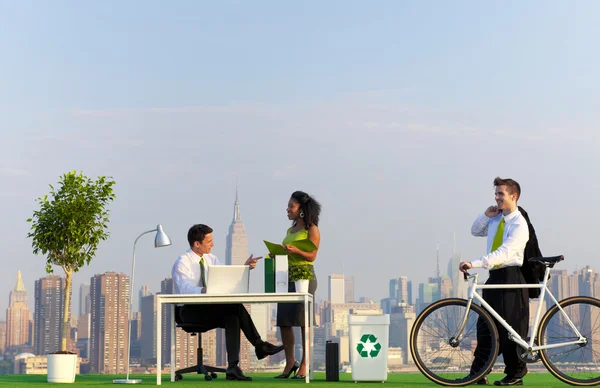 Environmentally green office in city — Stock Photo, Image