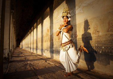 Aspara dansçı vasıl Angkor Wat