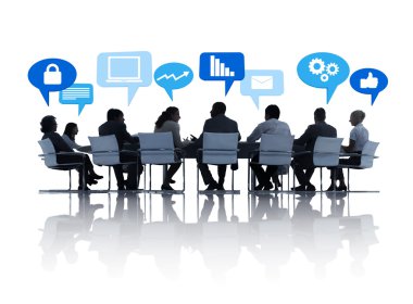 iş adamları masa etrafında