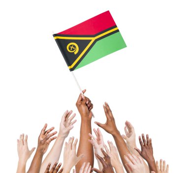Vanuatu bayrağını tutan eller