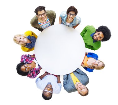 Grup Circle taşıyan insan