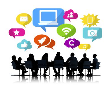 Sosyal medya tartışırken iş adamları