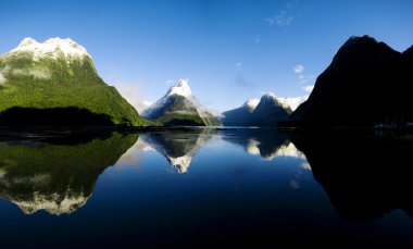 Milford Sound clipart