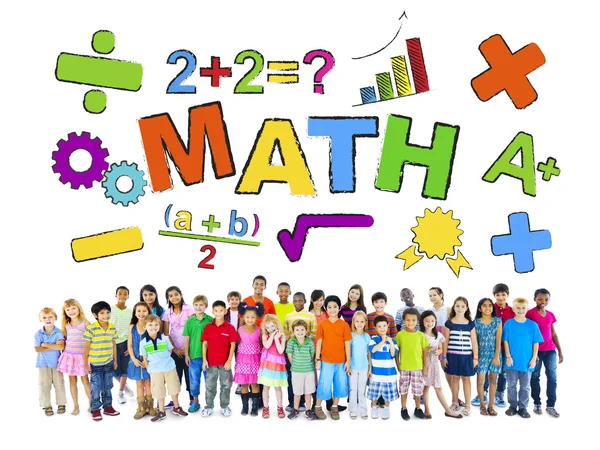 Groep van kinderen en mathematisch Concept — Stockfoto