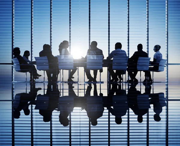 Pessoas de negócios na sala de conferências. — Fotografia de Stock