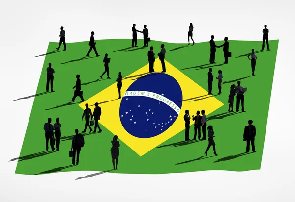 Les gens d'affaires sur le drapeau du Brésil — Photo