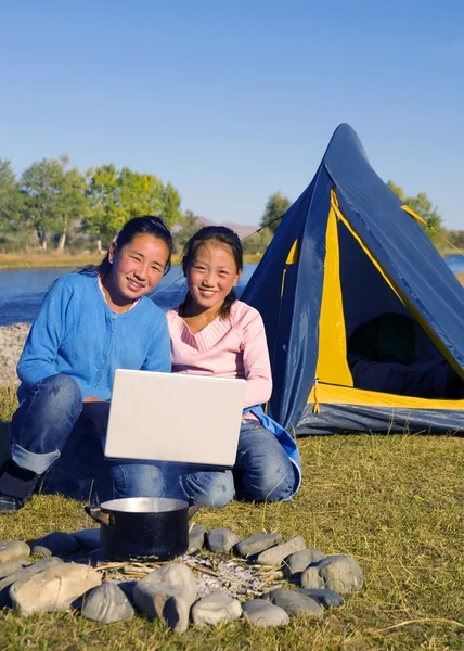 Mongolian girls together outdoors — Stock Photo, Image