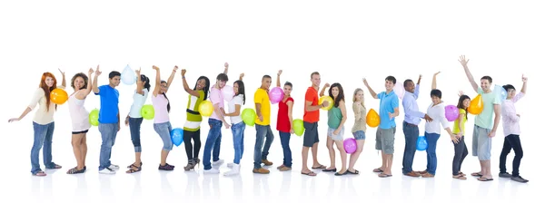 Gran grupo de personas celebrando — Foto de Stock