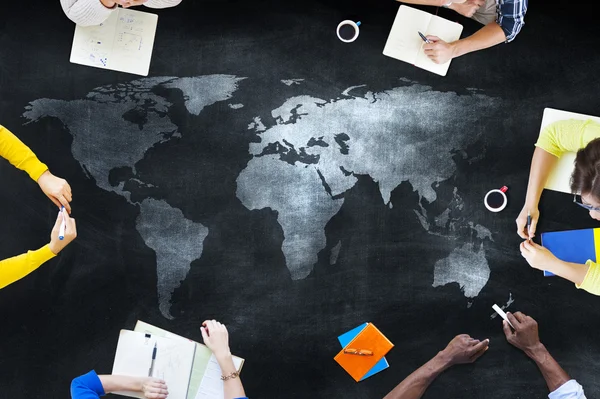 Students Studying About Global Issues — Stock Photo, Image