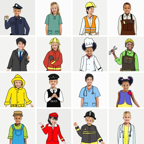 A gyermekek a különböző munkahelyek fogalmak többnemzetiségű csoport — Stock Fotó
