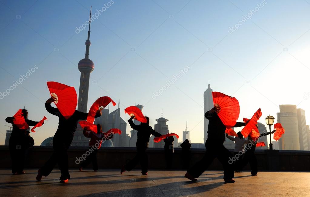 Traditional Chinese dance with fans