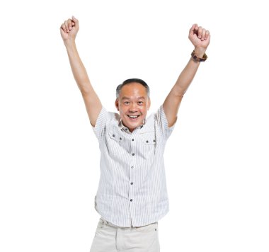 Neşeli yaşlı Asya adam kutluyor