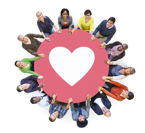 Persone con Simbolo Cuore — Foto Stock