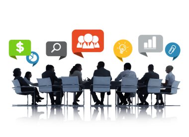 ekip çalışması tartışırken iş adamları