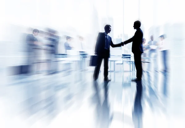 Two Businessmen Handshaking — Stock Photo, Image