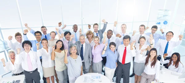 Empresários no escritório — Fotografia de Stock