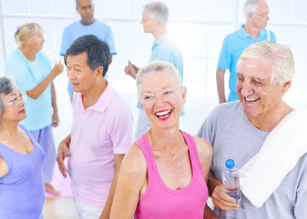 Gruppo di persone dello sport sano — Foto Stock