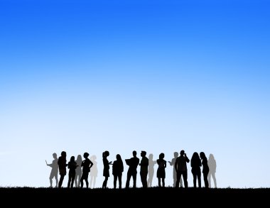 Grup insanların sosyal ağ açık havada