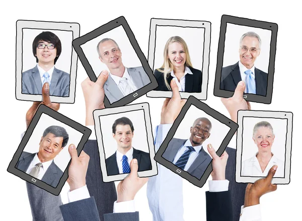 Ludzie biznesu na ekrany tabletki — Zdjęcie stockowe