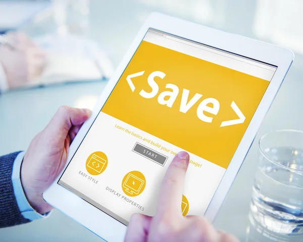Empresário segurando tablet com Save Concept — Fotografia de Stock