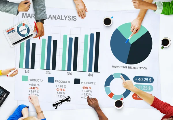 Mensen uit het bedrijfsleven Market Analysis — Stockfoto