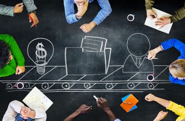 İnsanlar ve Blackboard strateji konsepti ile