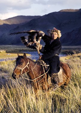 Kazak erkek tilki ve kurt avı