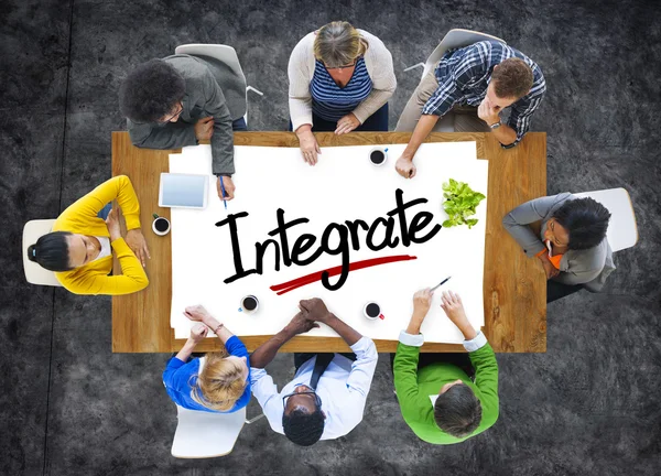 Persone Brainstorming su Integra concetto — Foto Stock