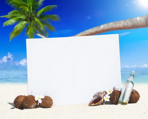 Paradise beach-skärm med kopia utrymme. — Stockfoto