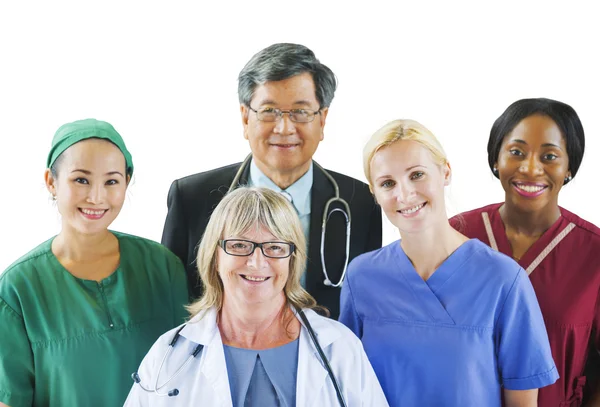 Pessoas médicas multiétnicas diversas — Fotografia de Stock