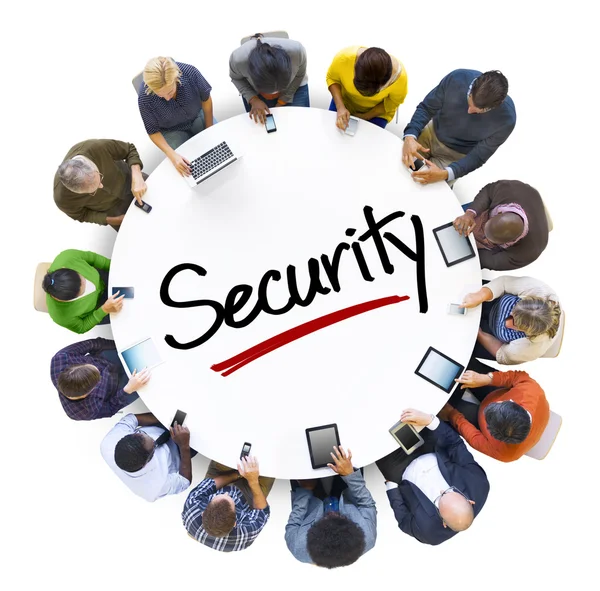 Persone Social Networking e concetto di sicurezza — Foto Stock