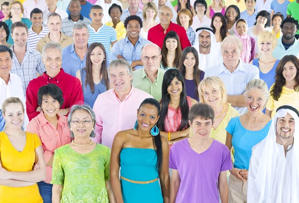 Gran grupo multiétnico de personas —  Fotos de Stock