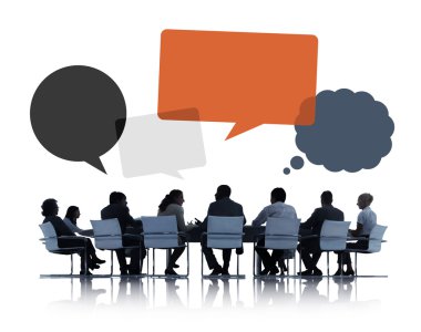 ekip çalışması tartışırken iş adamları