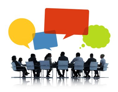 ekip çalışması tartışırken iş adamları