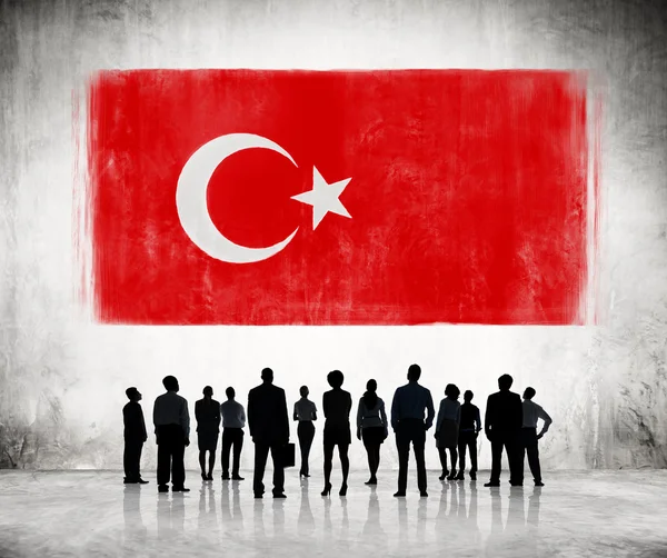 Business People Looking at the Turkish Flag — Stock Photo, Image