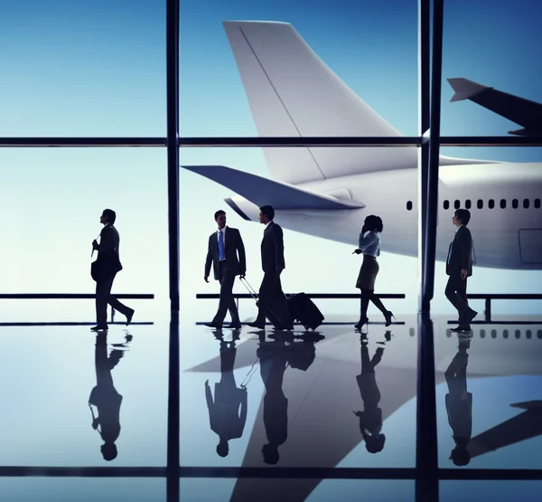 Επιχειρηματίες στο αεροδρόμιο — Φωτογραφία Αρχείου