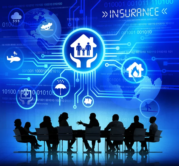 Geschäftsleute und Versicherungskonzepte — Stockfoto