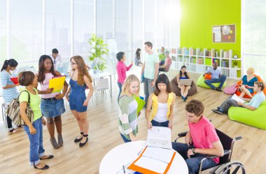 Üniversitesi'nde öğrenci grubu