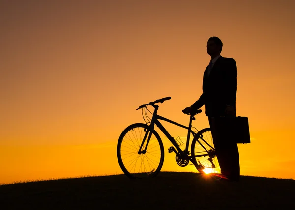 자전거와 실업가 — 스톡 사진