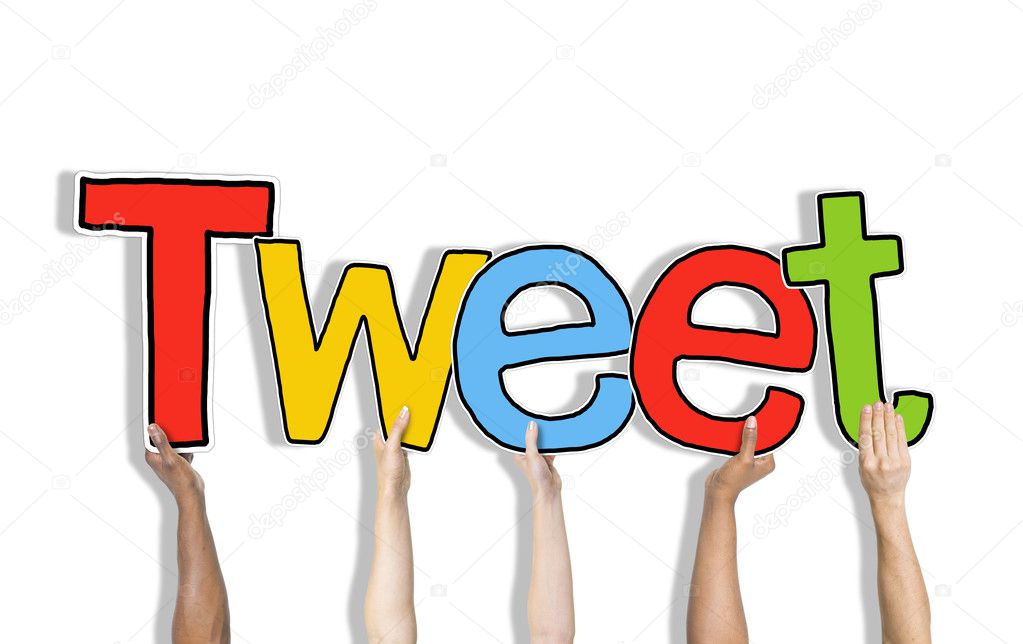 手里捧着字的 tweet