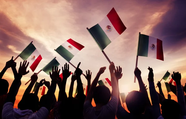 People Holding National Flags of Mexico — Stock Photo, Image