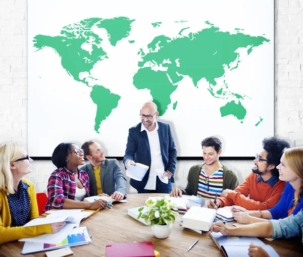 People in Meeting and world map — Stock Photo, Image