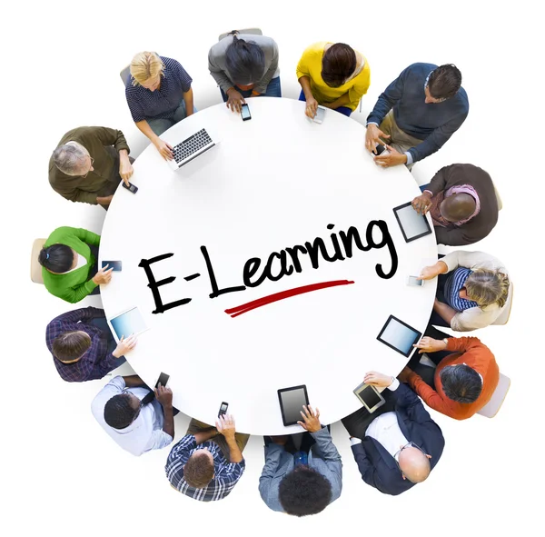 Az emberek és az E-Learning koncepció — Stock Fotó