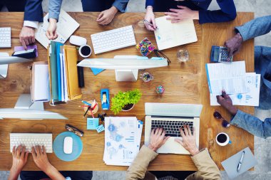 Ofiste çalışanlar.