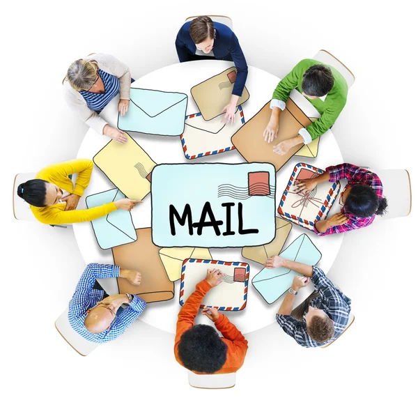 Persone con Mail Concept — Foto Stock