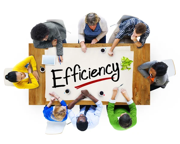 Mensen bespreken over efficiëntie — Stockfoto